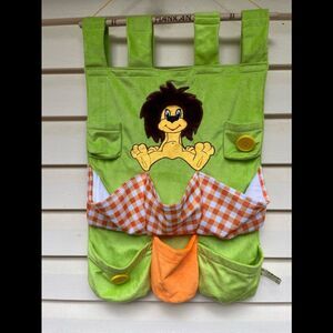 Baby stuff wall hanging storage, 6 big, 2 small pockets, made in Armenia, 15x20